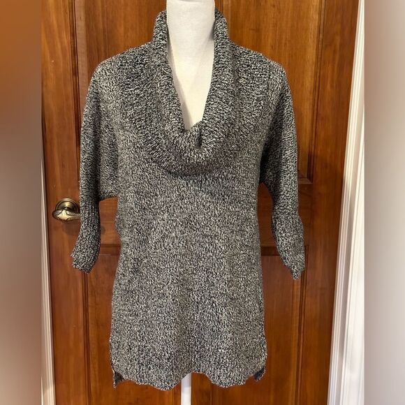 Express Marled Gray Three Quarter Sleeve Cowl Neck Tunic Sweater High Low Hem - Picture 3 of 9